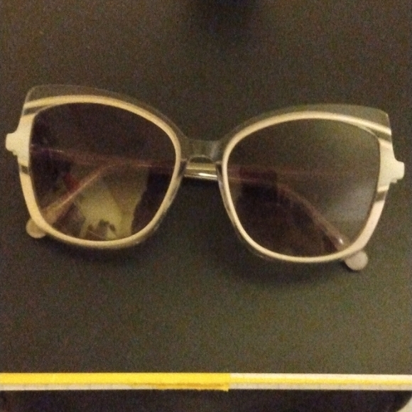 Trina Turk sunglasses - Picture 1 of 4